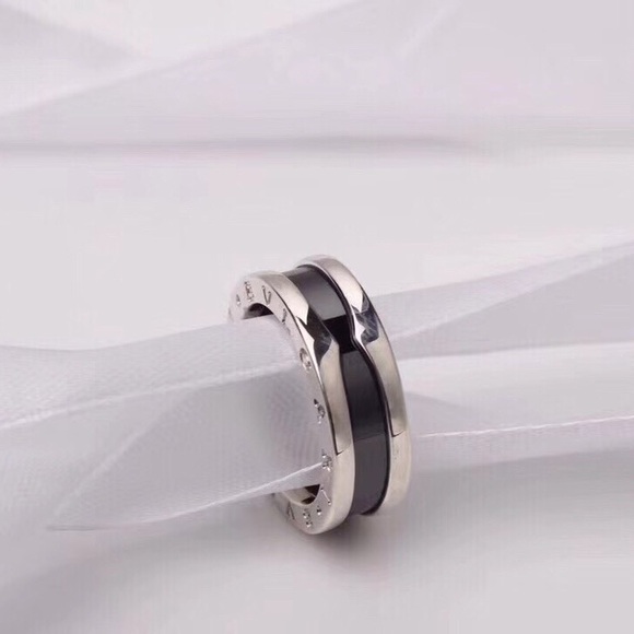BVLGARI Rings - Picture 8 of 8